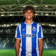 FC Porto: Pedro Lima à conversa com Hulk após ser apresentado (vídeo)