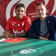 Ythallo é jogador dos açorianos até 2029 - Foto: Santa Clara
