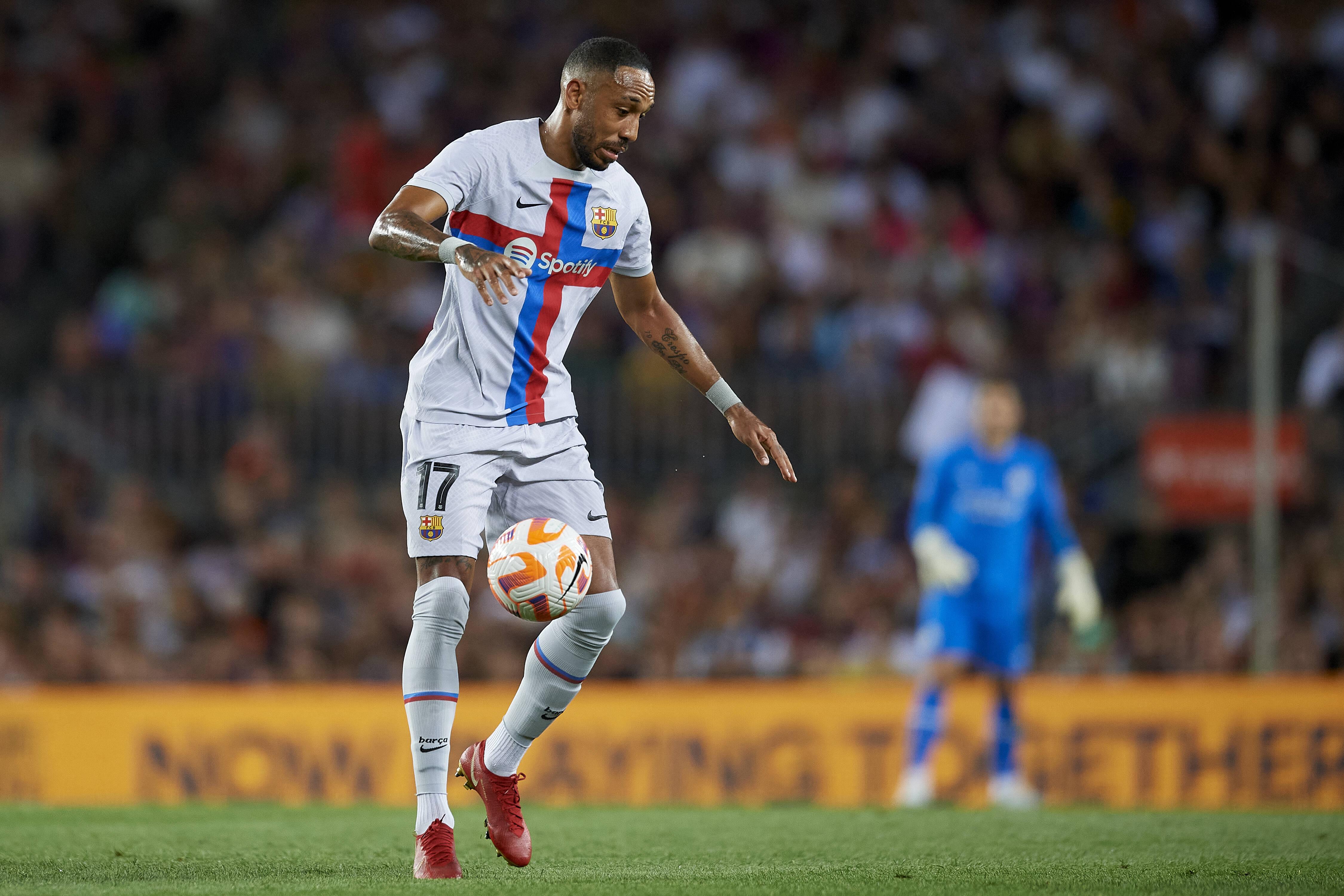 Pierre-Emerick Aubameyang - Em 2022, com 32 anos, chegou ao Barcelona proveniente do Arsenal - 24 jogos e 13 golos - média de 0.54 golos/jogo - Foto: IMAGO