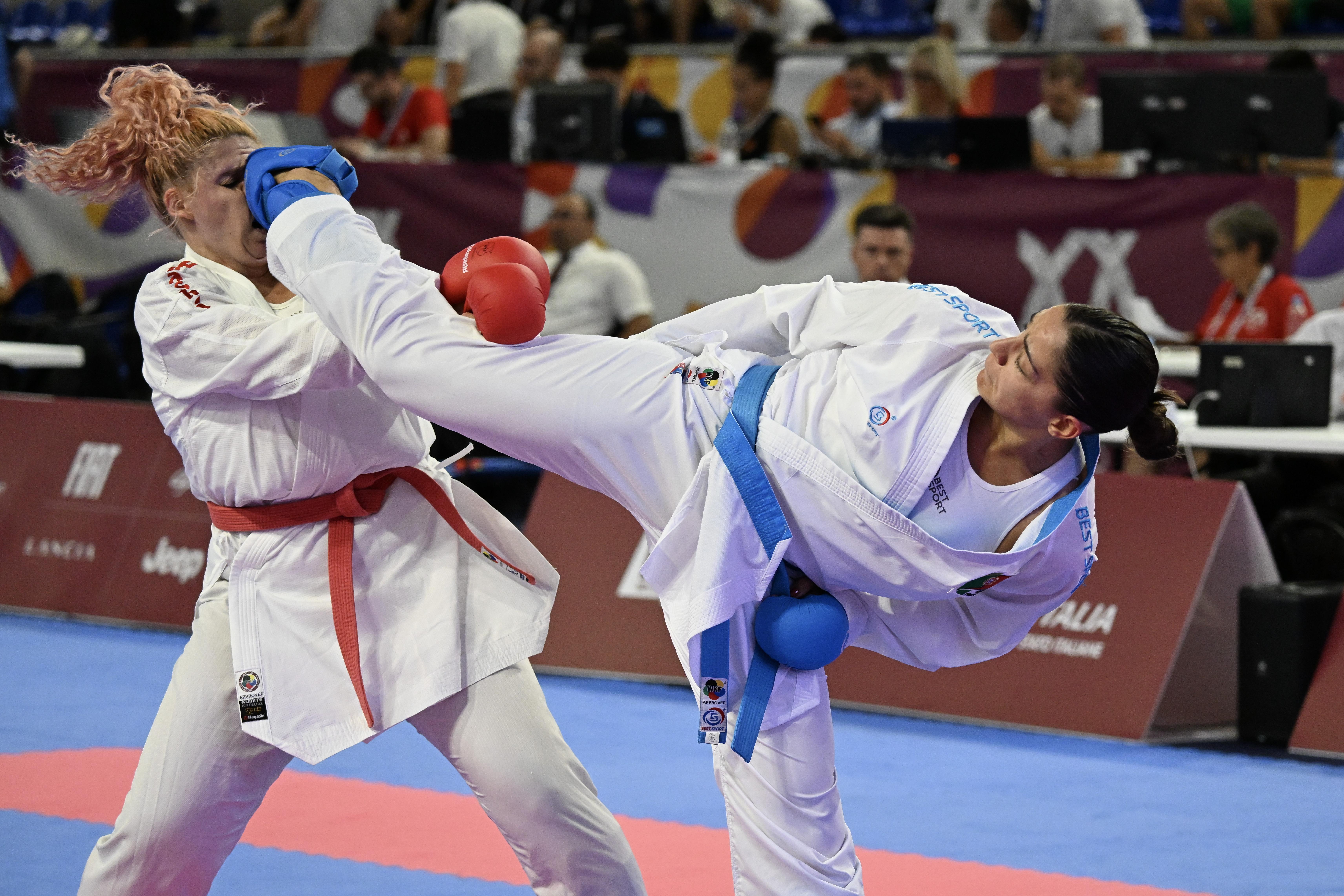 Karateca Ana Rita Oliveira  campeã +68 kg de kumite em Taranto 2026 (foto COP)