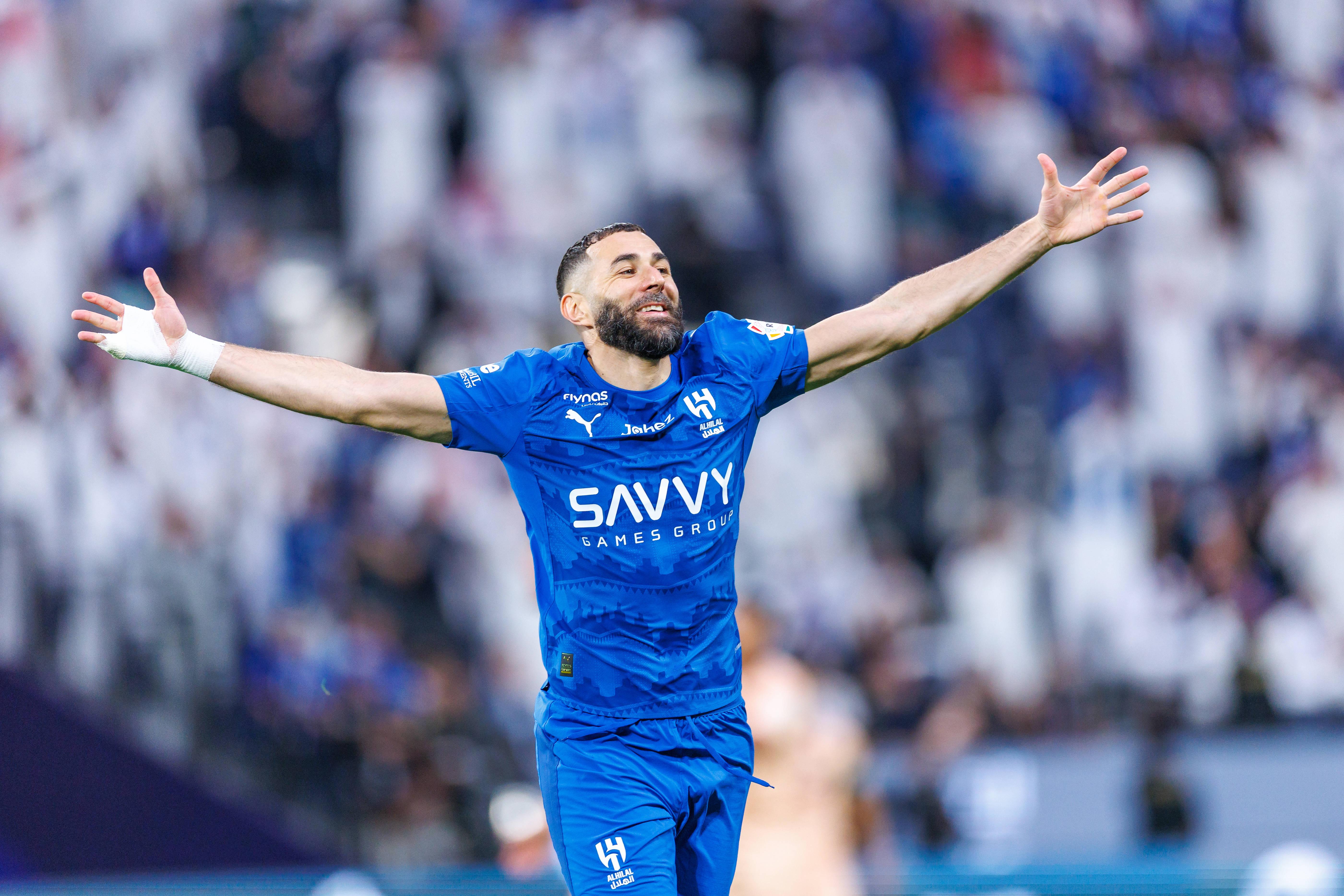 Karim Benzema, avançado francês de 38 anos que rescindiu contrato com o Al Hilal. Valo de mercado: 5 milhões de euros