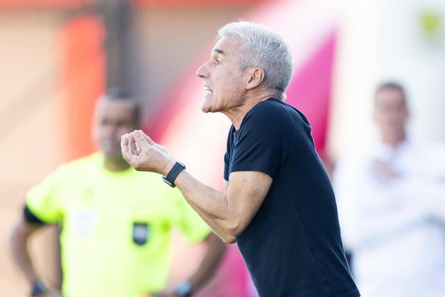 Luís Castro, treinador português do Grêmio