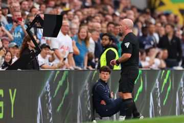 Liverpool pede divulgação do áudio do VAR no polémico jogo com o Tottenham