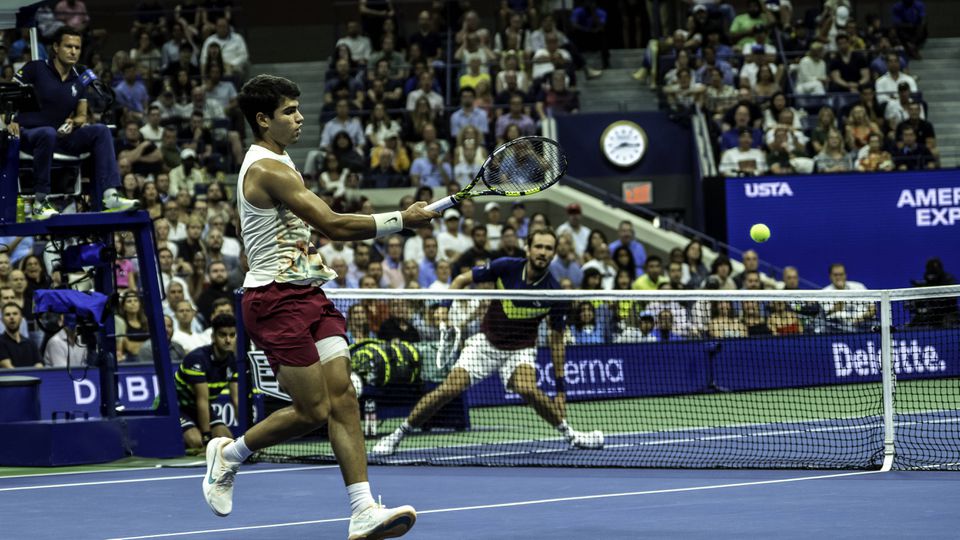 Carlos Alcaraz chega à 12.ª meia-final em 14 torneios este ano