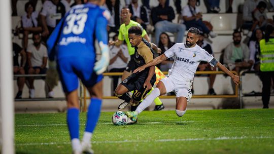 Farense: Marco Matias apto para defrontar o V. Guimarães