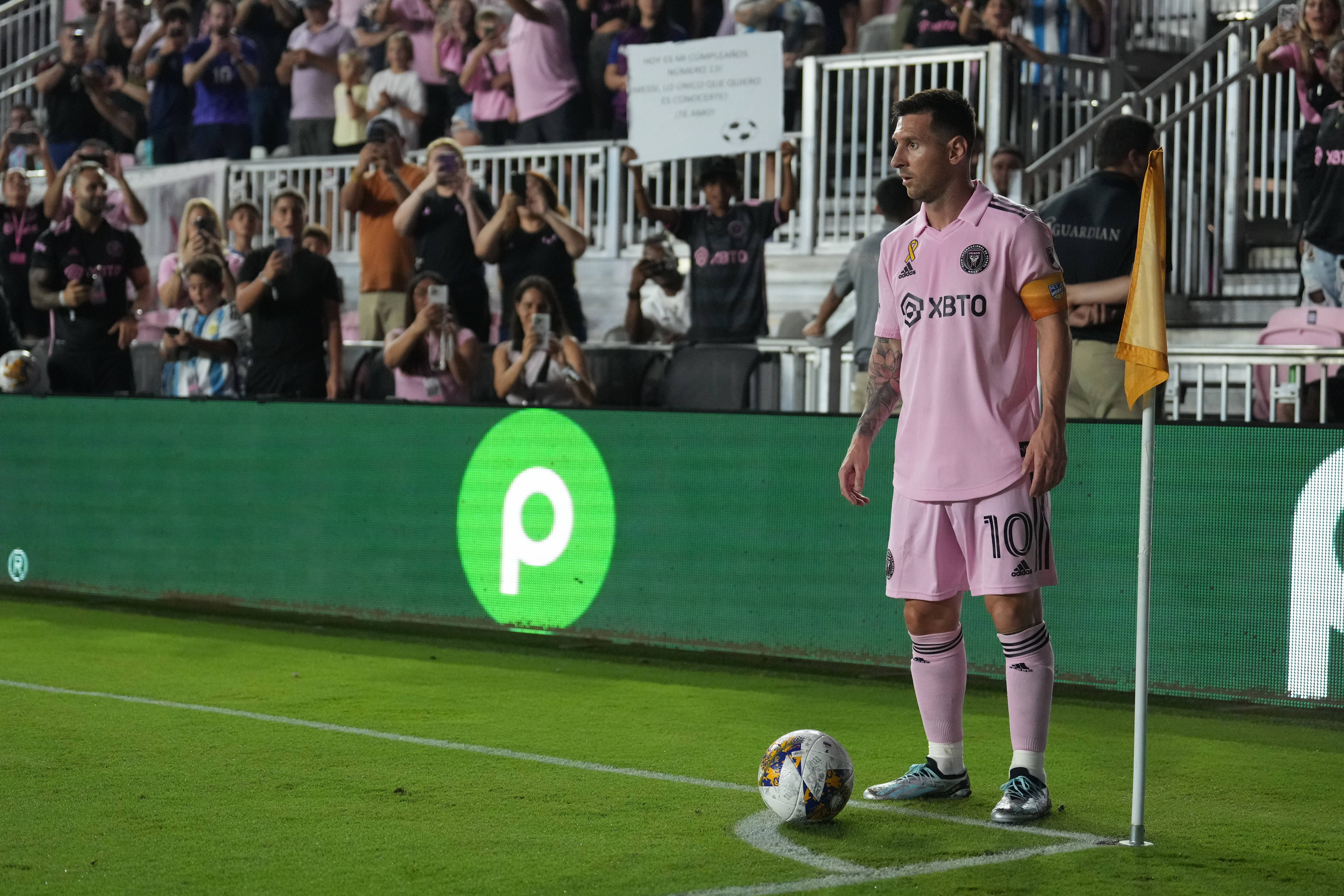 Cristiano Ronaldo at El Partido de las 12 [10:56]