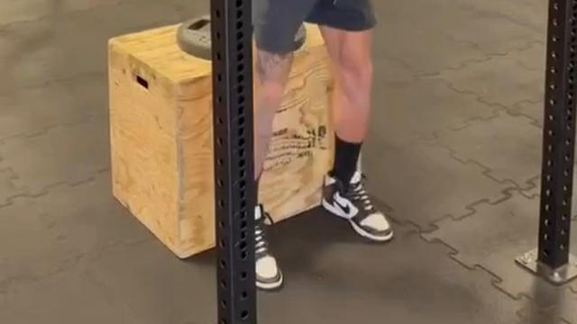 João Victor mostra-se a treinar sozinho