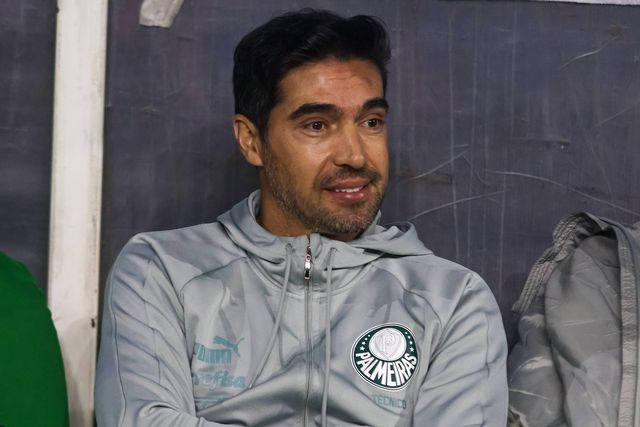 Abel junta amor pelo Palmeiras e pelos motores para criar… uma camisa