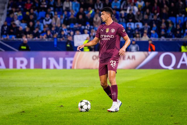 Mãe de Matheus Nunes garante: «Fake news, estão a tentar destruir a carreira dele»