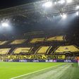 «UEFA Máfia»: protesto dos adeptos do Dortmund na Champions