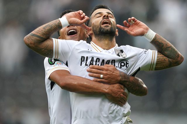 V. Guimarães: expectativa por Tiago Silva