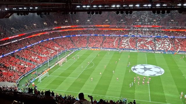 Oblak assobiado por adeptos do Benfica no regresso à Luz