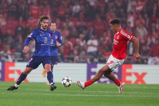 VÍDEO: canto de Beste e cabeceamento certeiro de Bah para o 3-0 na Luz