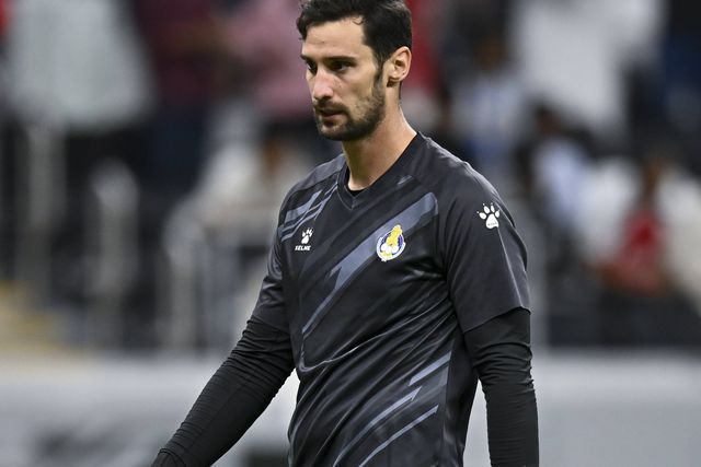 Sergio Rico volta a jogar 492 dias depois de grave acidente