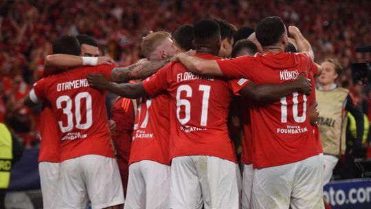 «Juntos somos mais fortes»: jogadores do Benfica reagem à goleada ao Atlético Madrid