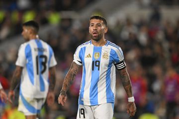 Argentina: Otamendi um dos consagrados numa convocatória com várias surpresas