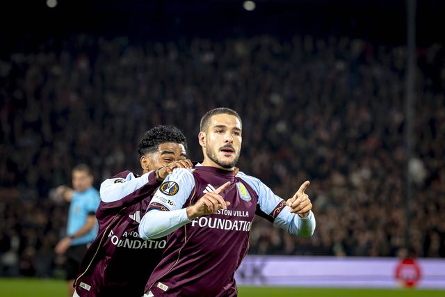 Emiliano Buendia marcou o primeiro golo do Aston Villa em Roterdão