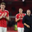 Nottingham Forest perde em casa e continua em crise profunda