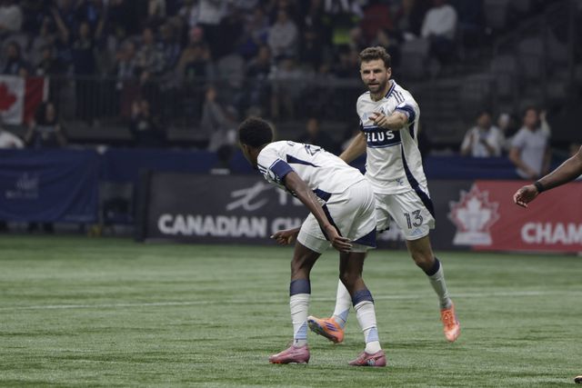 300 golos, história no futebol alemão e mais um título: noite de sonho para Muller