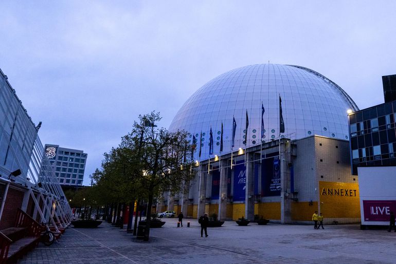 Arena Avicii, em Estocolmo, Suécia. Pavilhão conhecido como Globen na capital sueca, foi inaugurado em 1989 e remodelado em 2025 para receber jogos do Mundial e hóquei no gelo. Em 2021 recebeu o nome do DJ Avicii, falecido em 2018