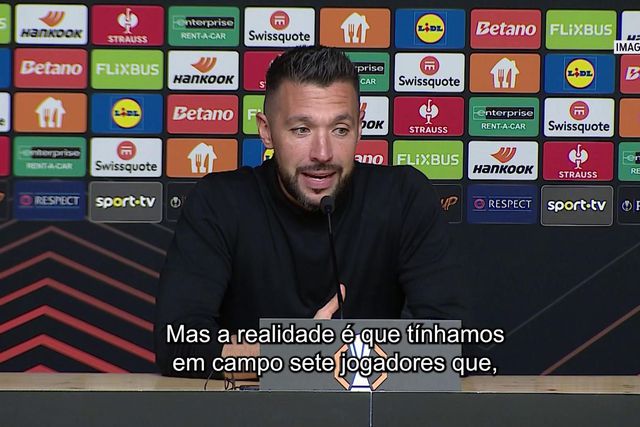 Farioli aborda a revolução no onze do FC Porto e estreias a titular