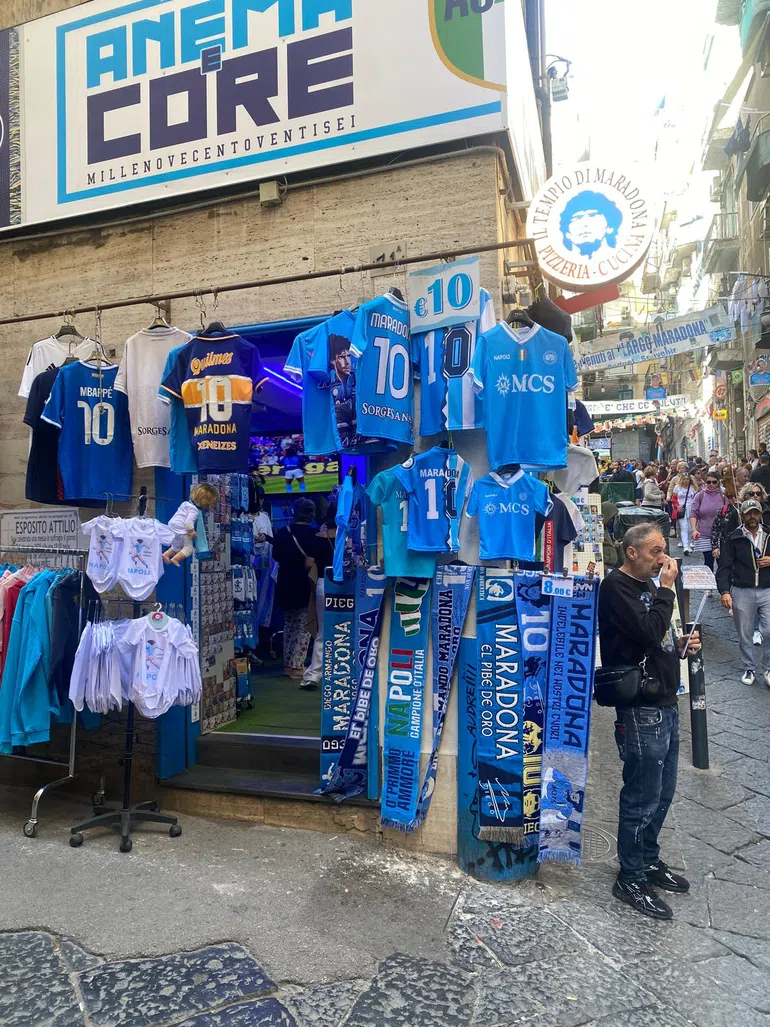 Sporting em Nápoles! Maradona abençoa leões?