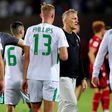 Desânimo de Heimir Hallgrimsson e seleção da Irlanda após derrota com a Arménia