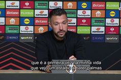 «Foi a primeira vez que vi um estádio a bater palmas após sofrer um golo»