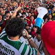 Multidão em Puebla, México, a apoiar Ronaldo