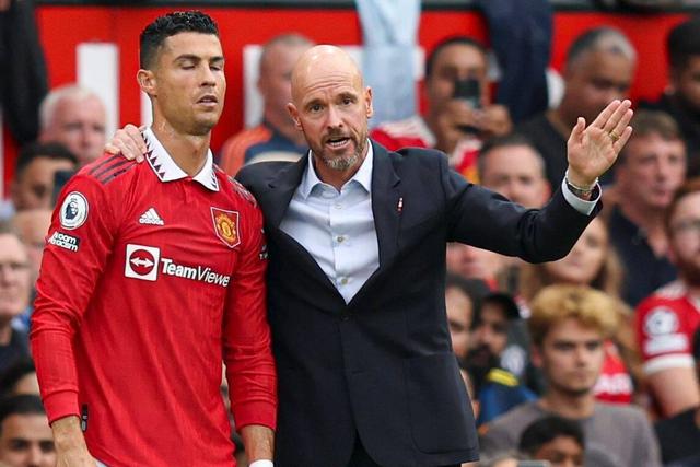 Erik Ten Hag a dar indicações a Cristiano Ronaldo no Manchester United