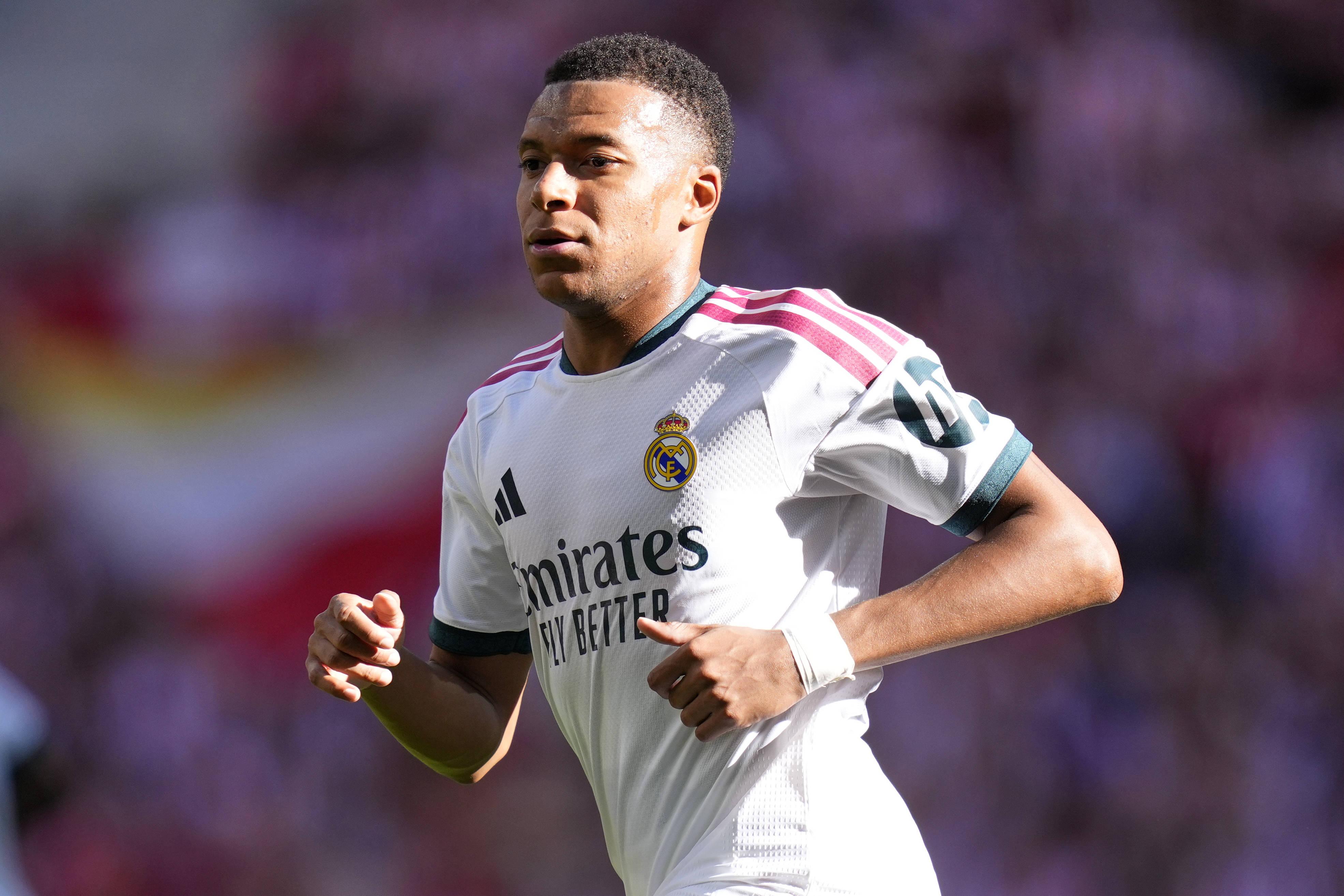 Kylian Mbappé deixou o PSG pelo Real Madrid, a custo zero, no verão de 2024