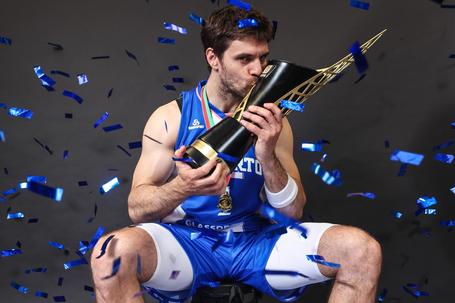Miguel Maria deixa o basquetebol como campeão