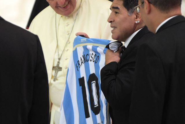 Entre Maradona e Messi, Papa Francisco prefere...um brasileiro