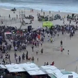 Vídeo: Adeptos do Boca Juniors alvo de emboscada por apoiantes do Fluminense em Copacabana