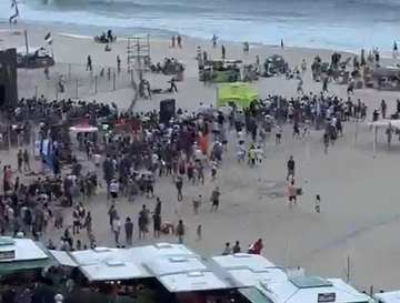 Vídeo: Adeptos do Boca Juniors alvo de emboscada por apoiantes do Fluminense em Copacabana