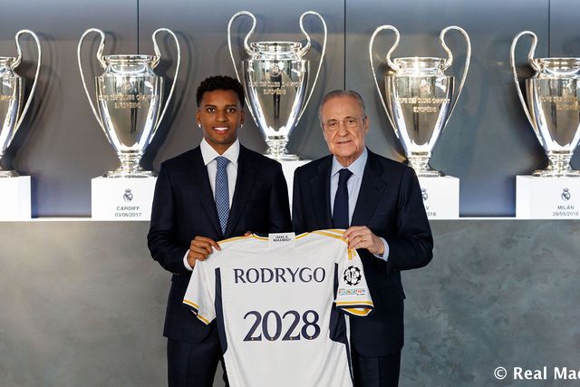 Rodrygo renova com o Real Madrid