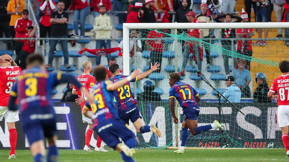 Benfica em Chaves: há contas a ajustar