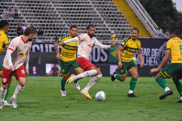 Bragantino continua sem ganhar após o despedimento de Pedro Caixinha