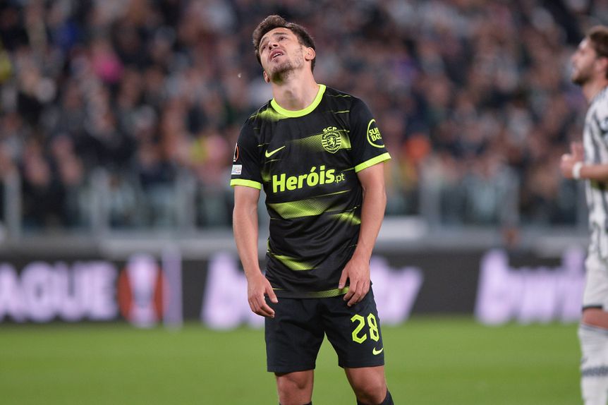 Pedro Gonçalves não escondeu o desalento após o falhanço diante da Juventus (Foto IMAGO)