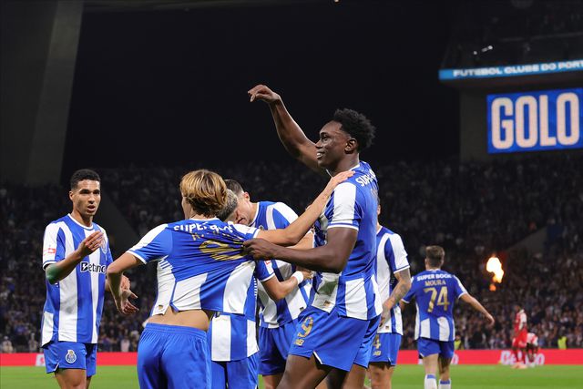 Samu e Rodrigo Mora no golo do FC Porto - Foto: Eduardo Oliveira/Kapta +