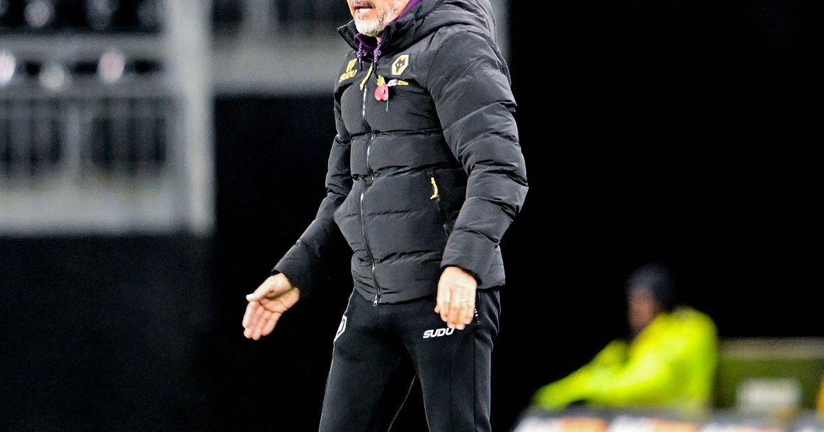 Nottingham Forest aborda Vítor Pereira