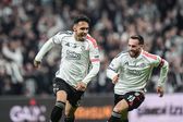 Kokçu festeja com Topçu golo do Besiktas frente ao Fenerbahçe - Foto: IMAGO