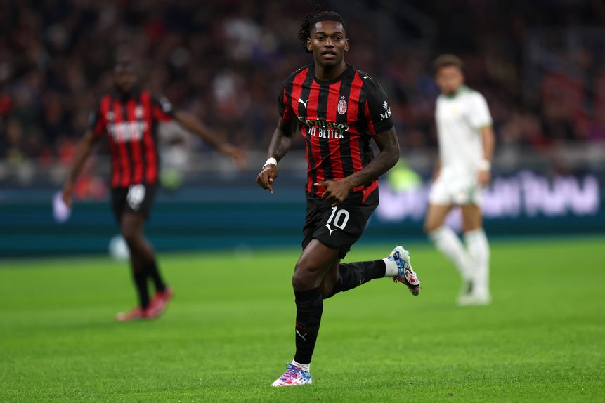 Rafael Leão assistiu Pavlovic para o 1-0 do Milan à Roma, em casa