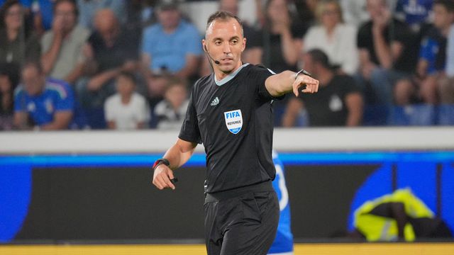 Árbitro português João Pinheiro