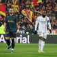 Lens afunda ainda mais o Lyon de Anthony Lopes e Diego Moreira