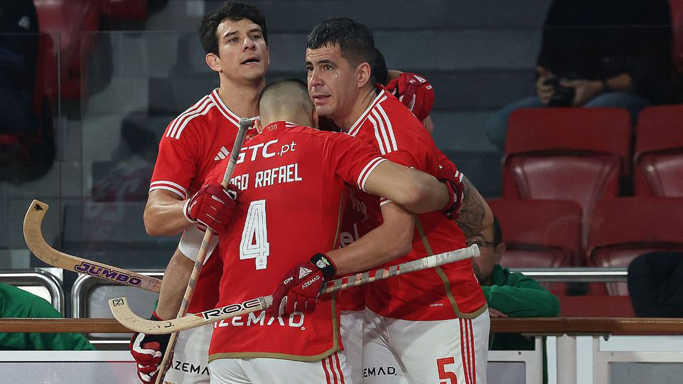 Benfica passeia-se em Sesimbra e prossegue na Taça