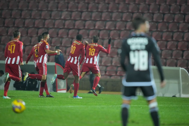 Nené oferece os três pontos ao AVS frente ao Benfica B