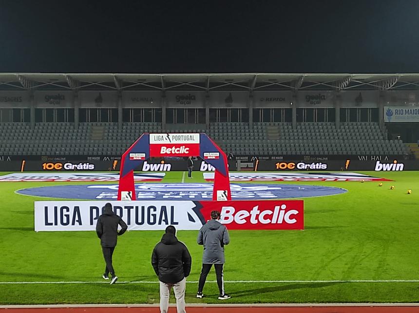 Estádio Municipal de Rio Maior vai ser o palco do duelo entre Estrela da Amadora e Académico de Viseu, no domingo