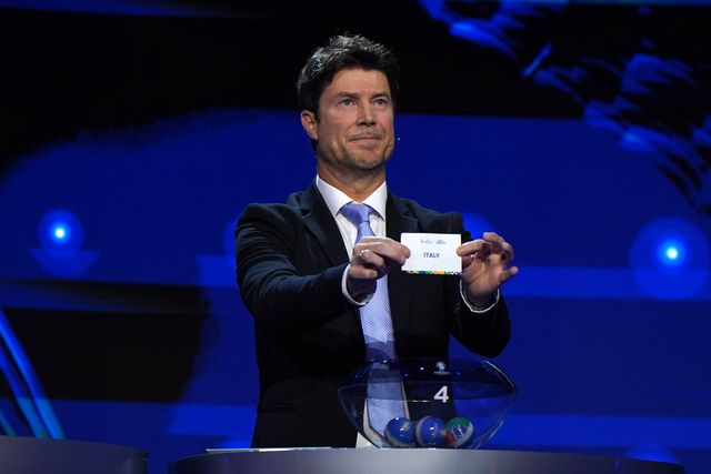 Momento embaraçoso: ouviram-se gemidos no sorteio do Euro (vídeo)