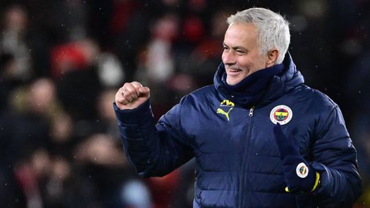 Mercado: Mourinho prestes a receber reforço da Premier League